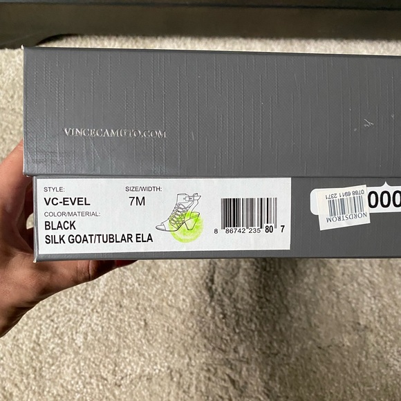 Vince Camuto Evel Strappy Block Heels (Size 7, Black). - Picture 5 of 6